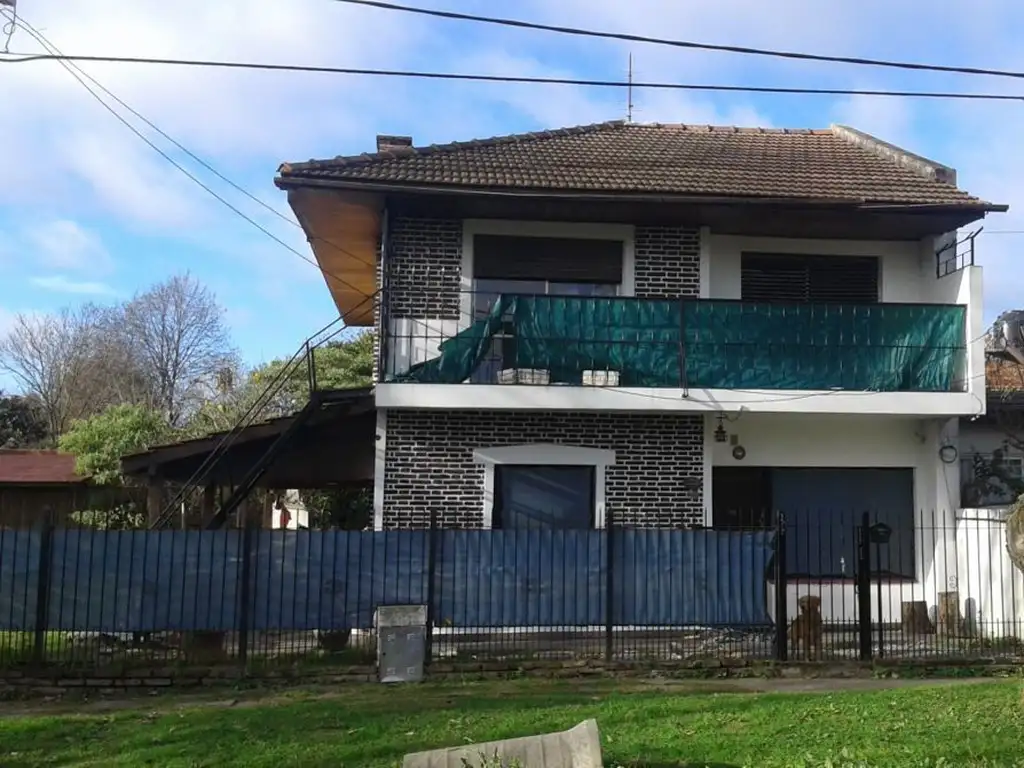 Casa en dos plantas, ideal para dos familias