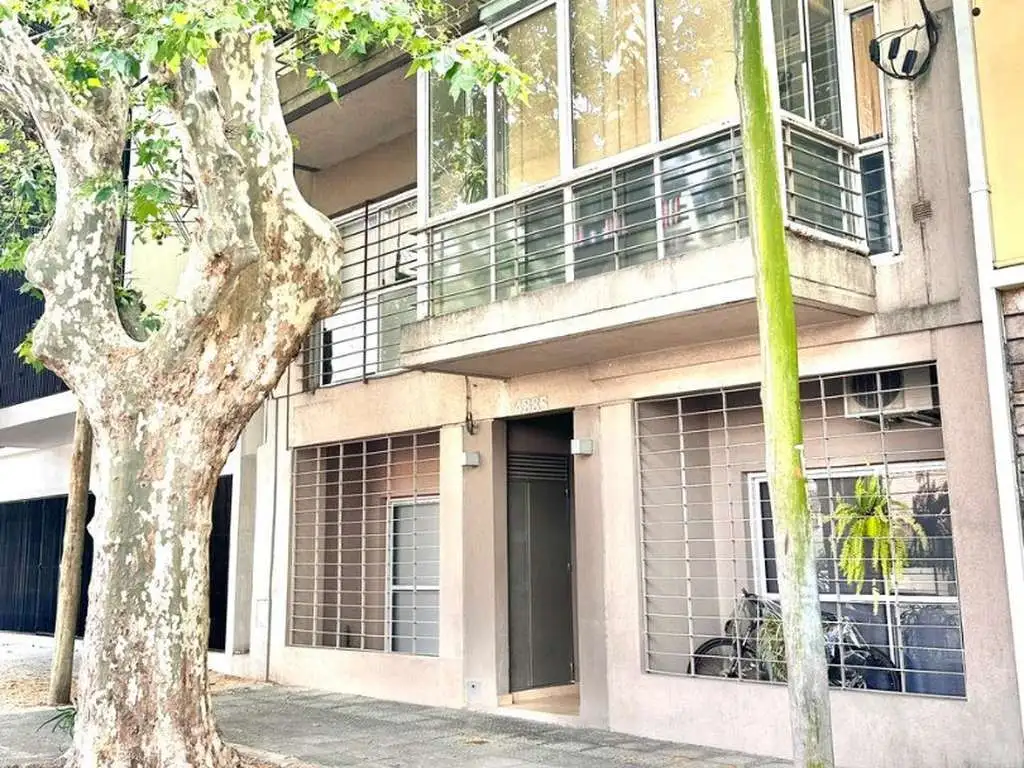 Excelente departamento con bajisimas expensas, 2 ambientes con terraza propia