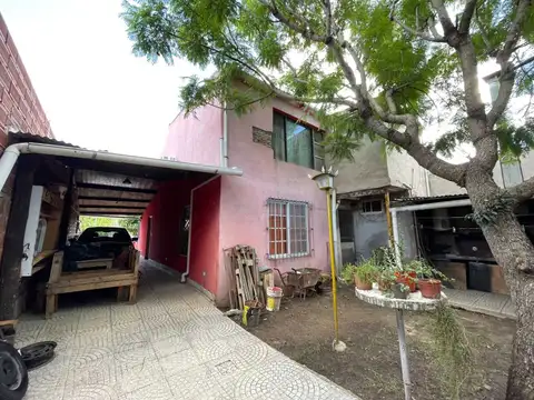 VENTA CASA 3 AMB JARDIN COCHERA DON TORCUATO