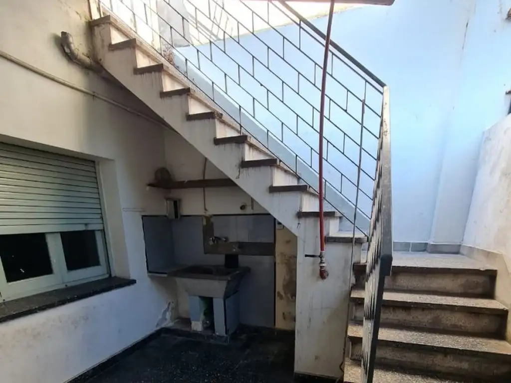 VENTA DE PH 4 AMB C/PATIO. EN CIUDAD MADERO, LA MATANZA