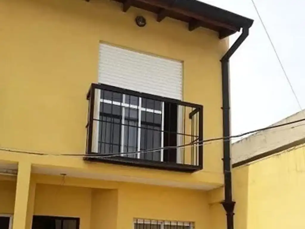 TRIPLEX EN VENTA BELLA VISTA APTO CREDITO