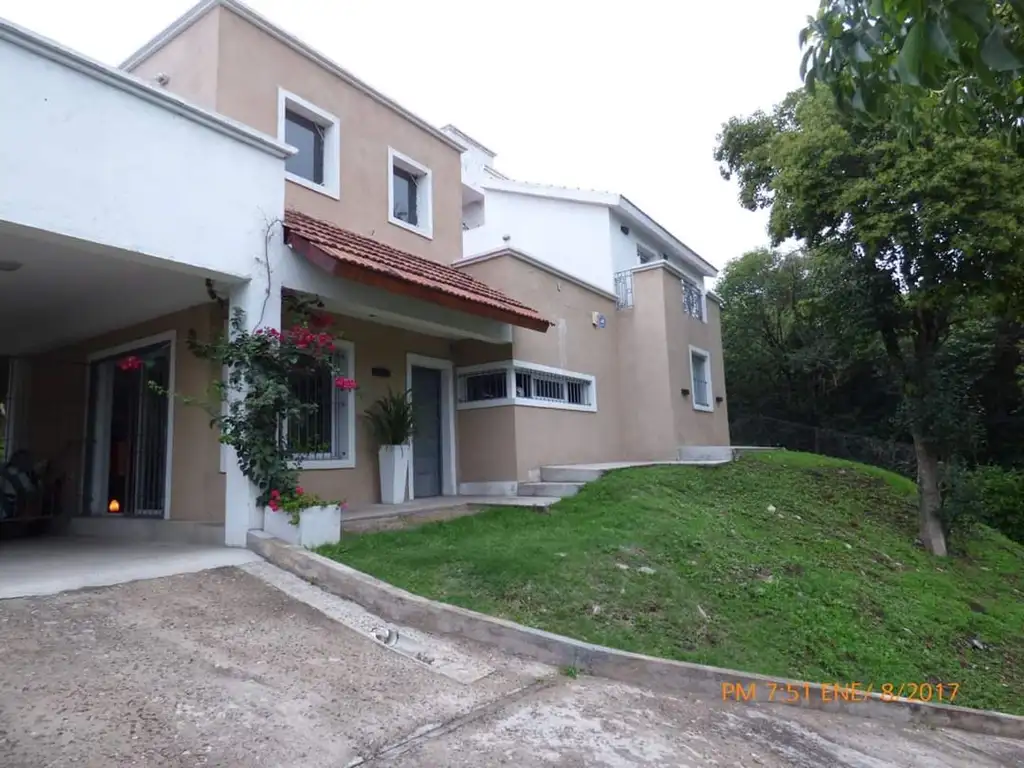 Casa a la Venta 3 Dor y Pileta en Rio Ceballos