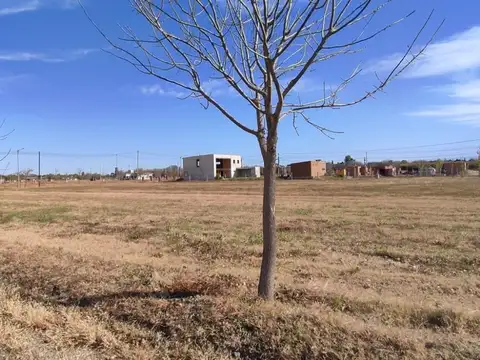 Terreno En Venta Barrio Terranostra Camino San Carlos