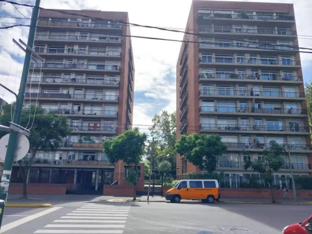 Departamento en Torres de Beccar en venta