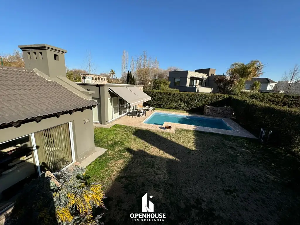 Openhouse Vende Exclusiva Casa en Barrio Privado El Remanso en Chacras de Coria