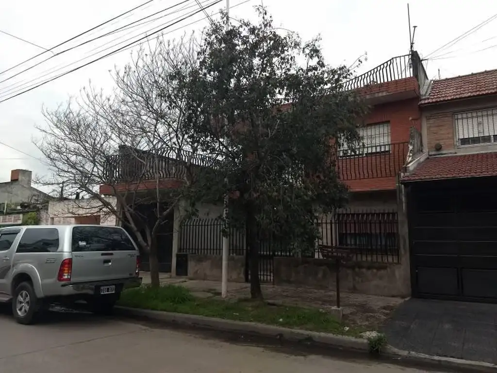 Excelente propiedad   en venta en Laferrere