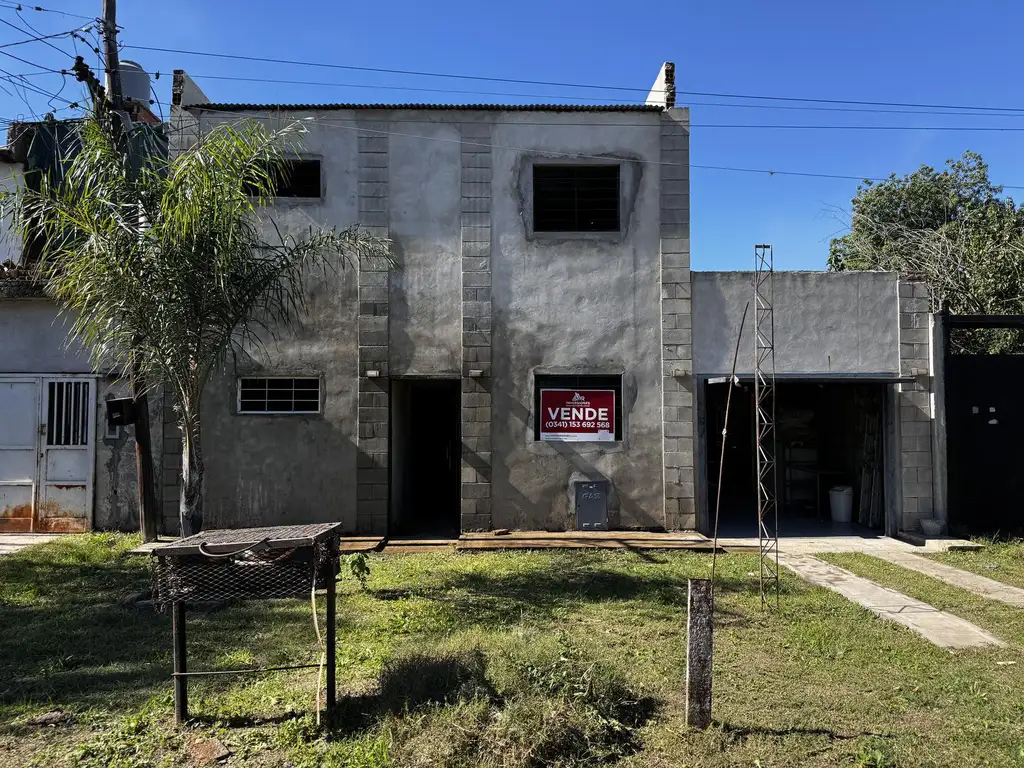 Casa en Venta 2 Dormitorios Cochera Jardin Amplio a terminar Gonzalez del Soler 1800bis