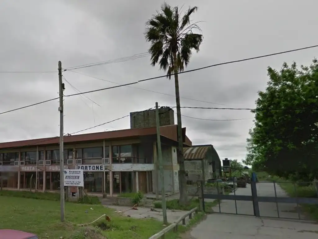 Local comercial con Galpón en La Plata sobre Av 31 esq. 513 Dacal Bienes Raices