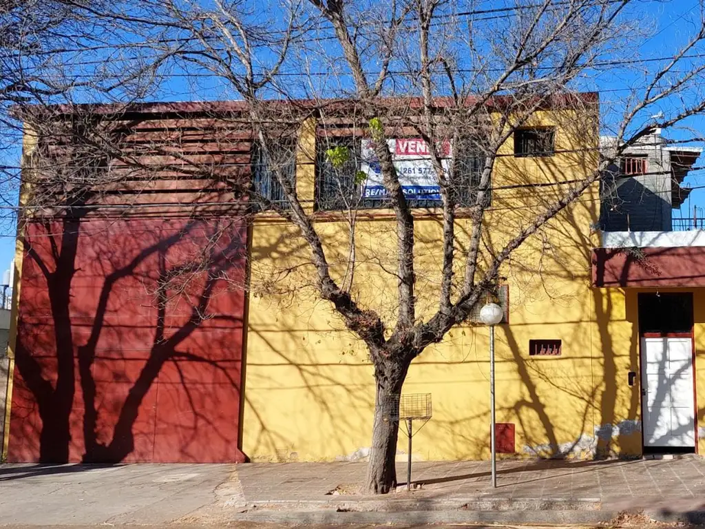 VENTA DE GALPON EN  DE LUJAN DE CUYO MZA