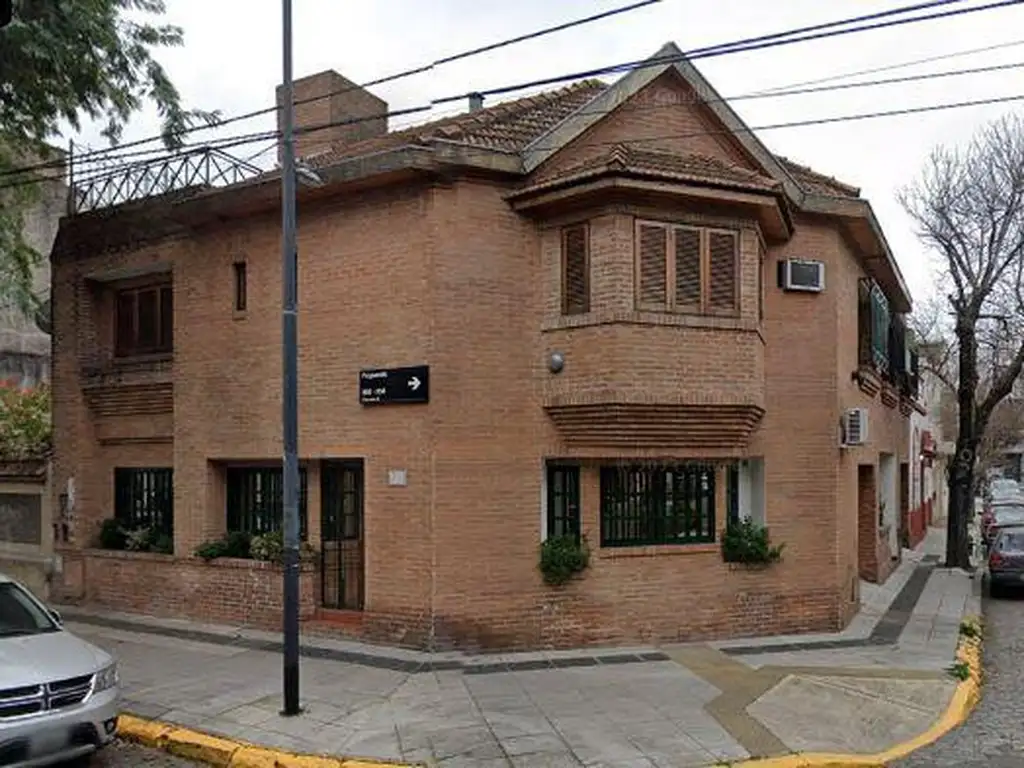 Casa en  CABALLITO