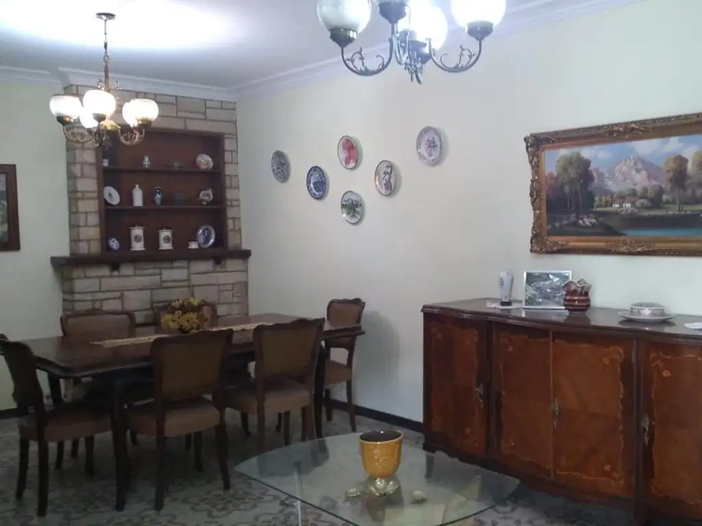 Casa en venta -  3 dormitorios  2 baños - 180mts2 - Necochea