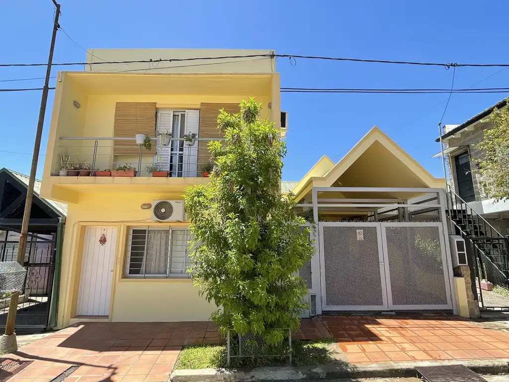 Casa con Departamento en venta Colón Entre Ríos