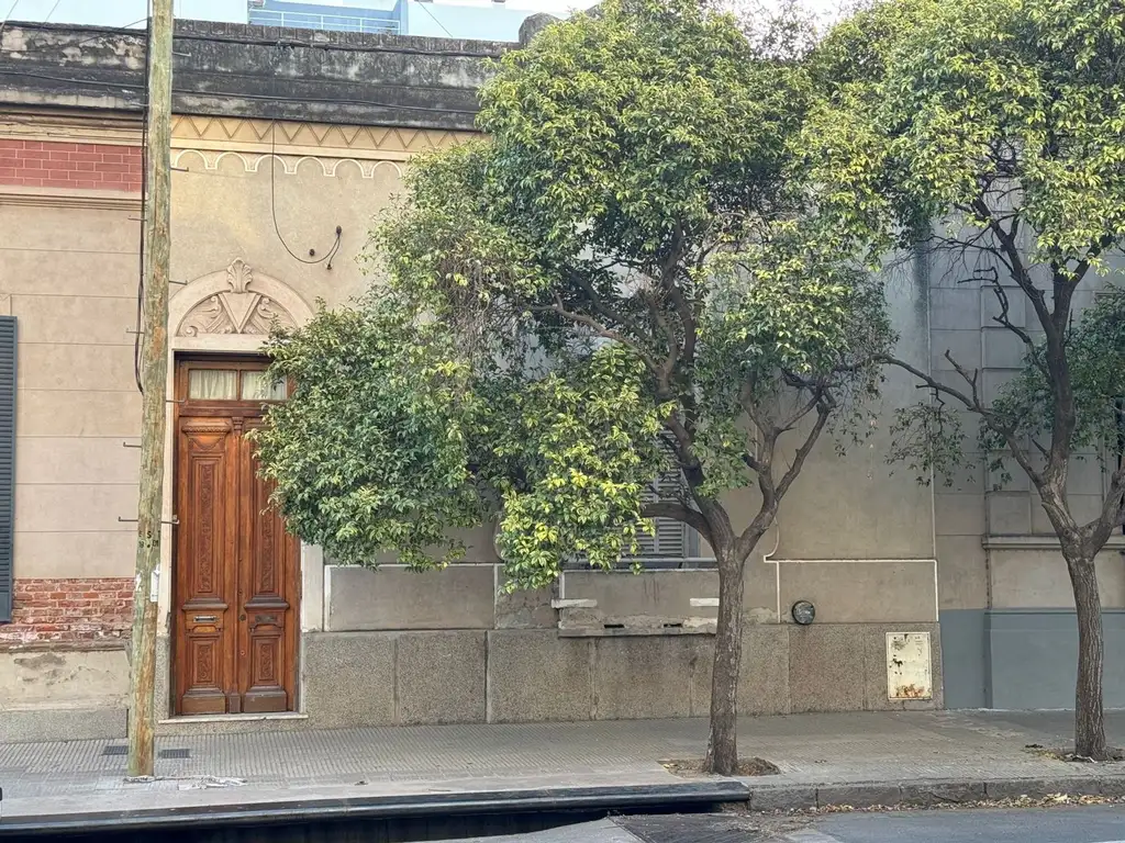 VENTA CASA A DEMOLER GENERAL PAZ APTO EDIFICIO