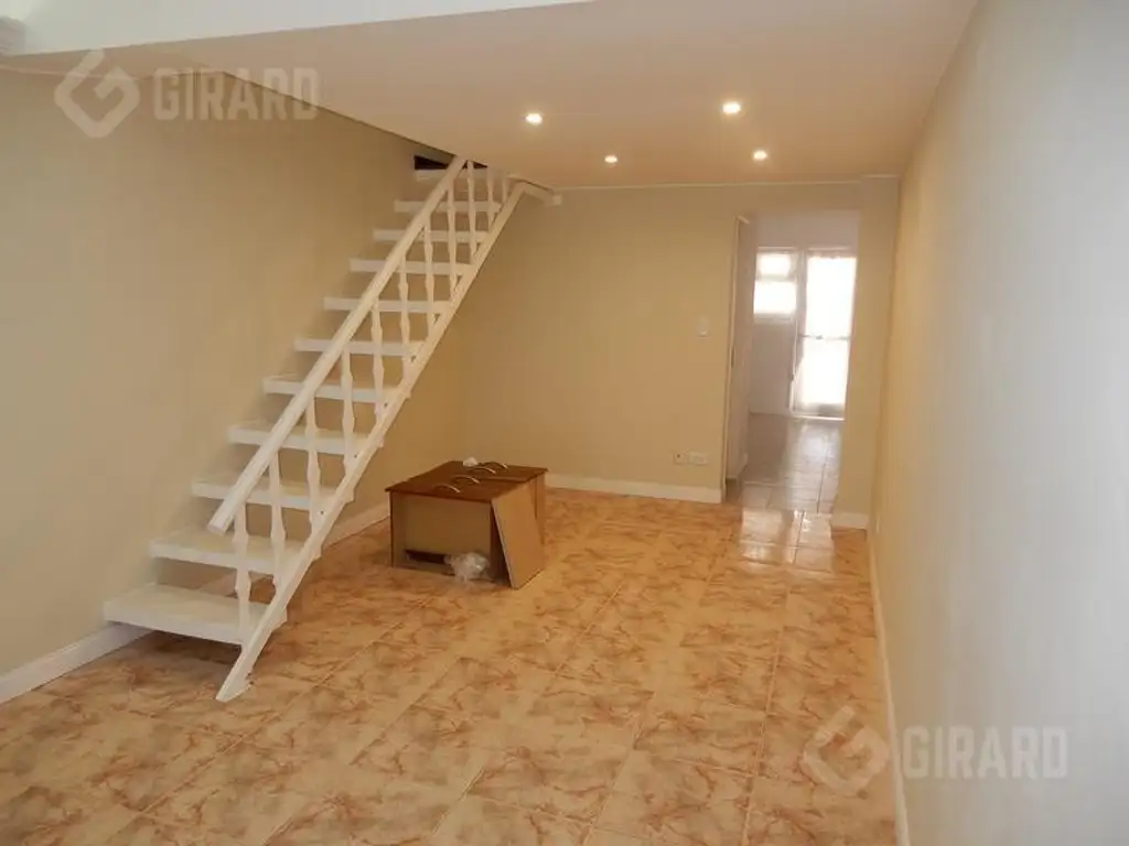 Duplex en Barrio Pompeya | Totalmente reciclado | Oportunidad