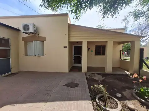 VENTA / VIVIENDA ESQUINA / 3 DORMITORIOS / SUSANA