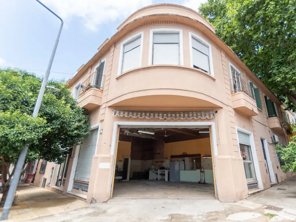 VENTA-LOCAL CON VIVIENDA IMPORTANTE ESQUINA