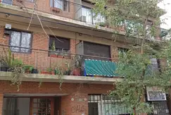 EXCELENTE LOCAL EN EDIFICIO  CON SOTANO  44 M2 TOTALES 