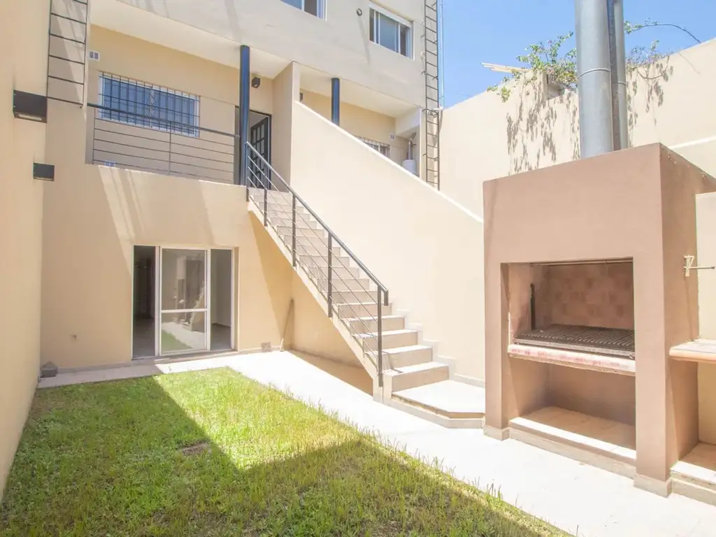 Venta Triplex 4 Ambientes Villa Devoto Jardín