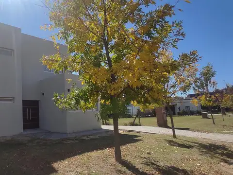 Ricordi Negocios Inmobiliarios, Casa Santa Guadalupe, Pilar del este. - Foto 0