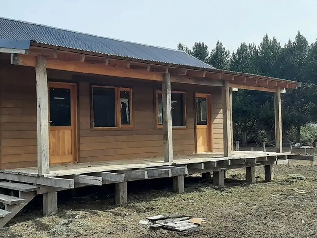 Casa a terminar en Villa Lago Meliquina