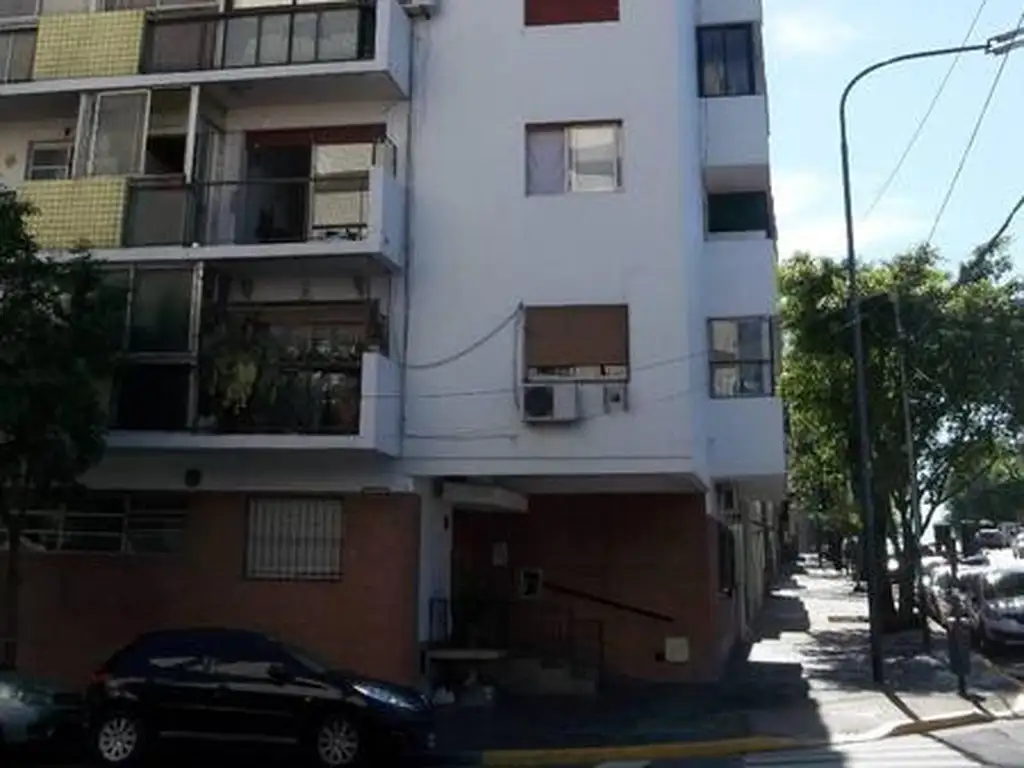 Departamento de 3 ambientes en venta todo al frente 2 balcones super luminoso