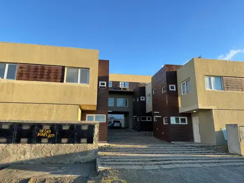 Los Ñires 2500, Piso 0