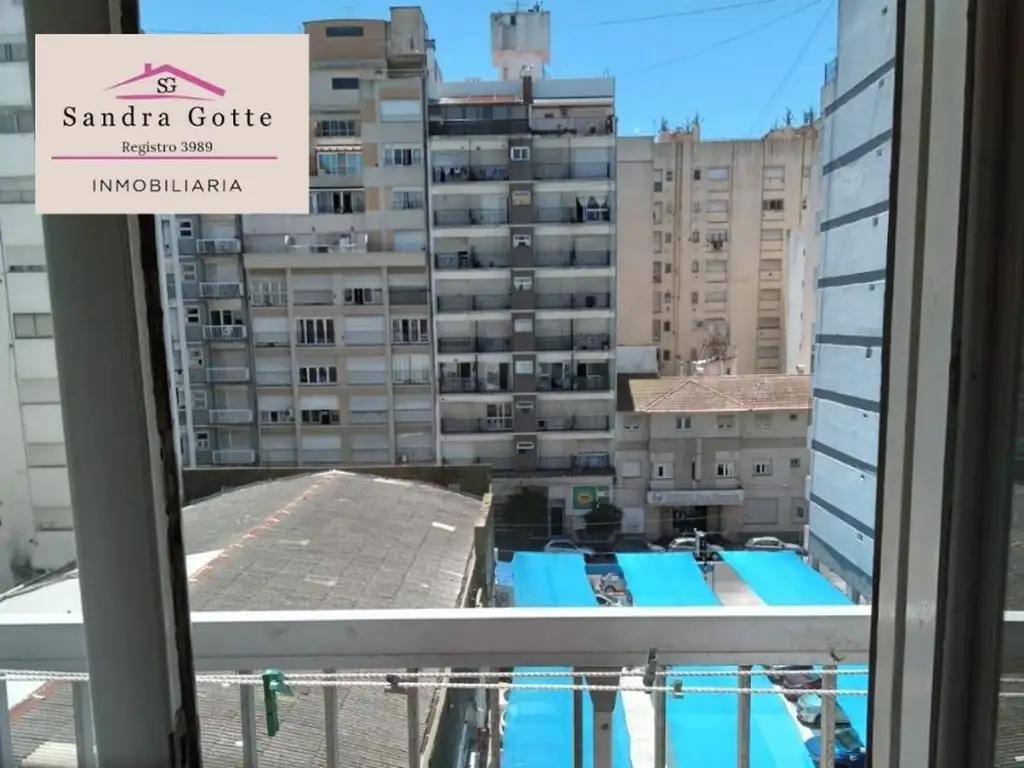 EN VENTA. Departamento 2 ambientes en calle Gascón al 1800, Mar del Plata