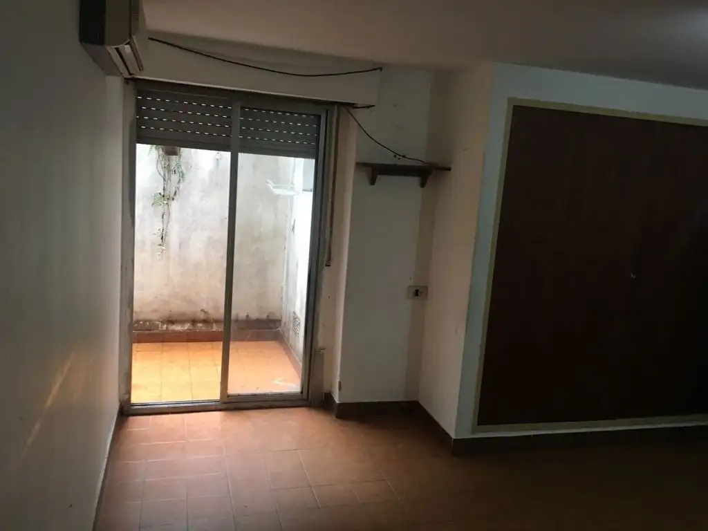 MONOAMBIENTE A LA VENTA, ZONA PARQUE CENTENARIO, 30 M2