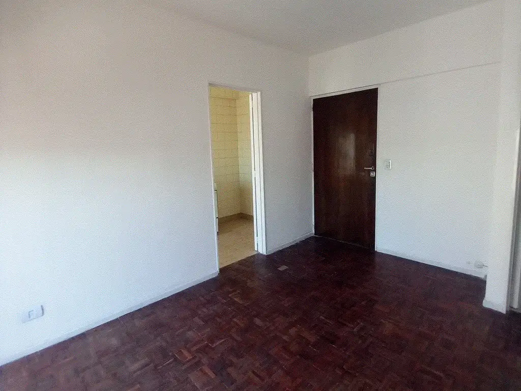 ONCE, Avda CÓRDOBA al 2400, 2 Amb cfte 37 m2 c/Bcón corr Living, Dorm c/ plac Coc amplia Lav incorp