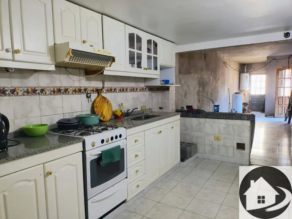 Departamento en venta de 3 dormitorios en Villa Luzuriaga