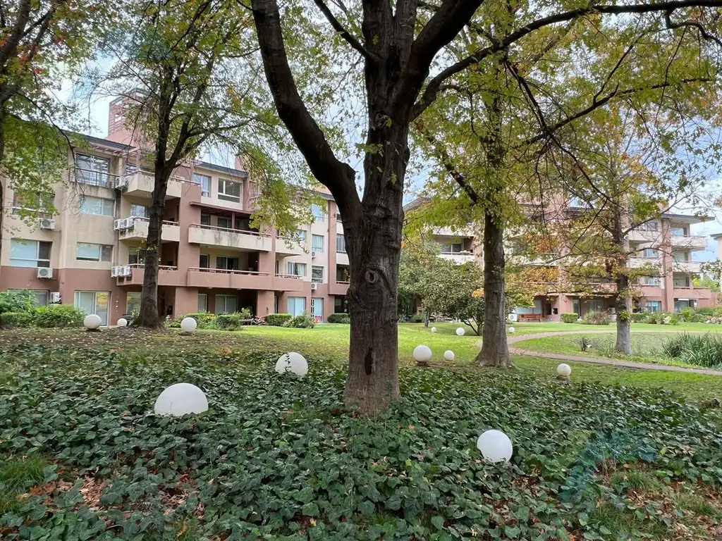 Departamento en  Villa del lago, 2 ambientes, balcón, cochera fija.