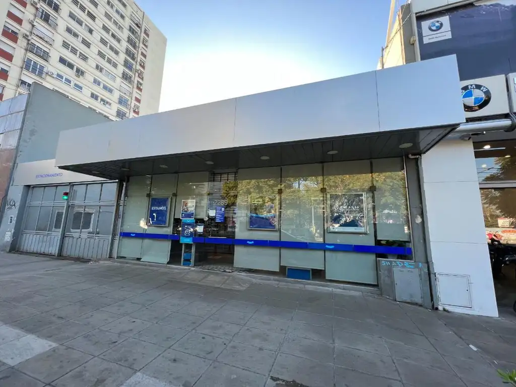 Local Comercial en Sector Exclusivo de Olivos, De Av. de Libertador Al Río