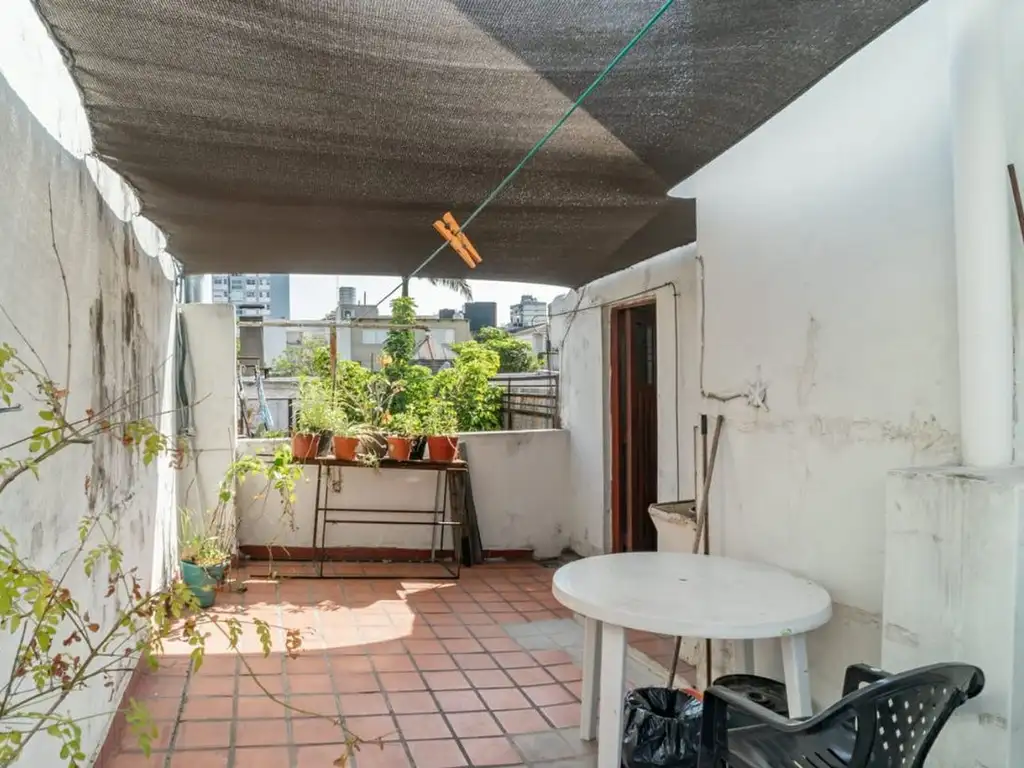 VENDE PH EN NUÑEZ SIN EXPENSAS. TERRAZA . 6 AMB