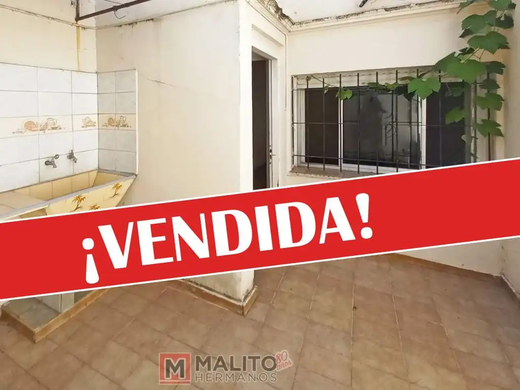 Venta PH 3 Ambientes al Frente con Patio y Espacio Aereo en Villa Lugano.