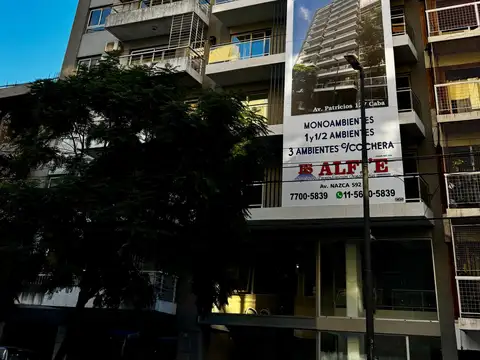 Av. PATRICIOS 100, Piso 5