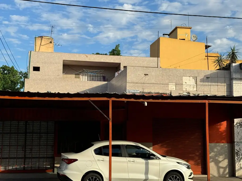 VENTA LOCALES CON VIVIENDA LAFERRERE CENTRO