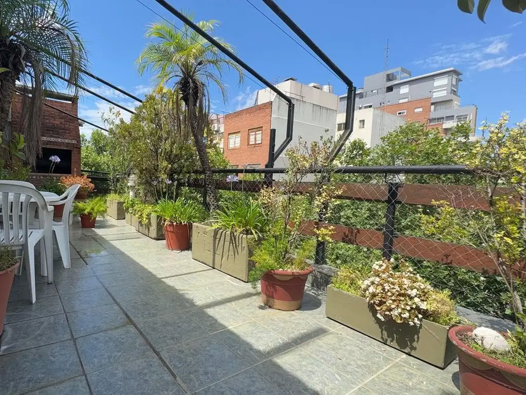 VENTA FLORES 4 AMB + FAMILY CON TERRAZA PARRILLA