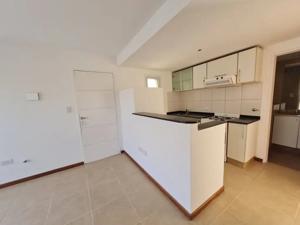 Venta Departamento 1 dormitorio con balcón  y cochera en Barrio Privado Sol Paraná - Pueblo Est...