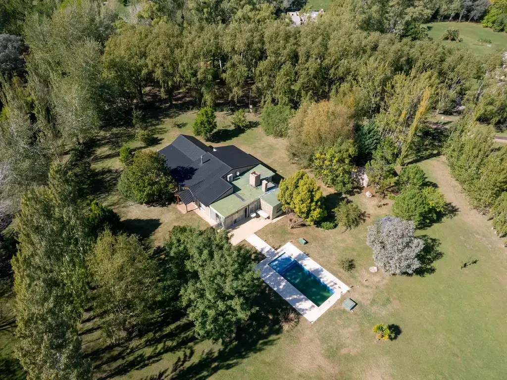 Casa en terreno de 1ha en El Chamical