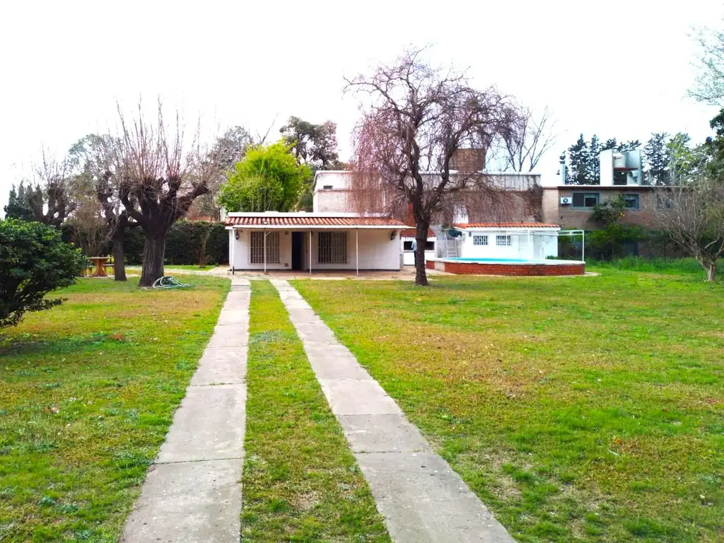 Casa en venta en Roldán con gran terreno