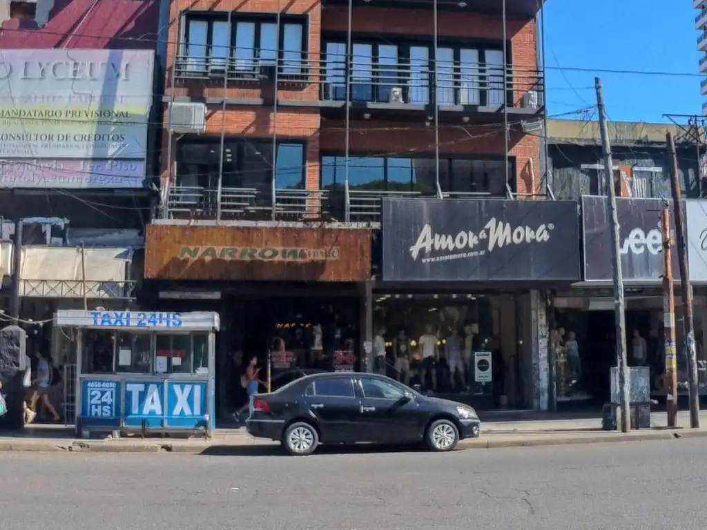 Edificio - Venta - Argentina, Ramos Mejía - Av. Rivadavia 14000