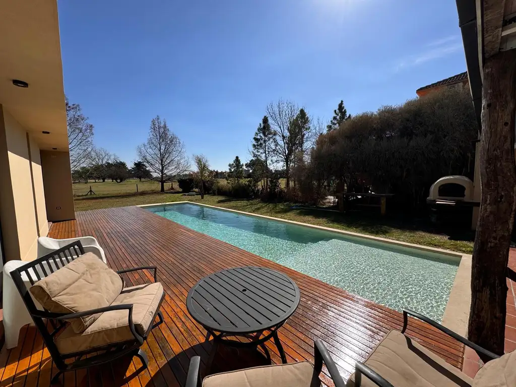 Casa En Venta La Carolina Golf y Country Club