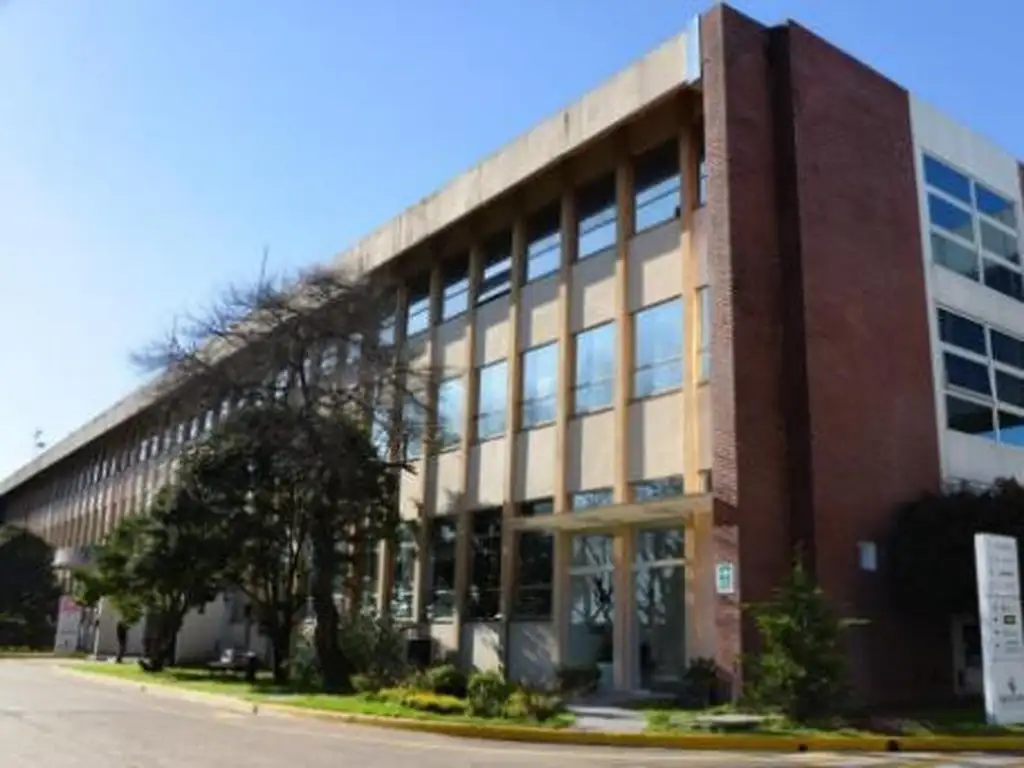 Edificio Comercial en  Alquiler en Villa Ballester