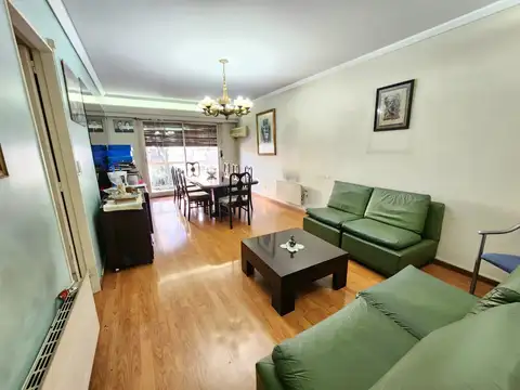122m - 3 dormitorios - Balcón y patio - 1 cochera - Excelente ubicación