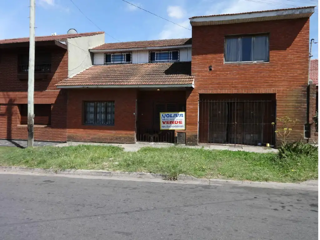 CHALET 3 AMB. + DTO. 2 AMB. - CARTEL - EL PROGRESO