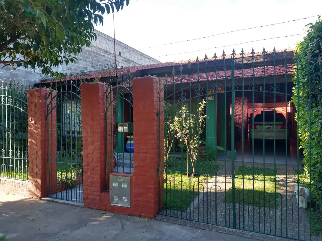 Casa en venta " Se escuchan propuestas""