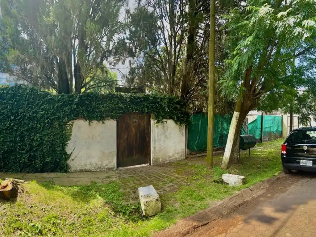 CASA EN VENTA ESCOBAR CENTRO - GRAN TERRENO