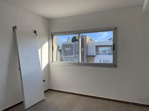 Casa en Venta en Las Golondrinas - 3 dormitorios