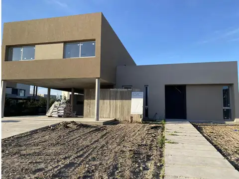 Casa en Venta - 3 dormitorios -