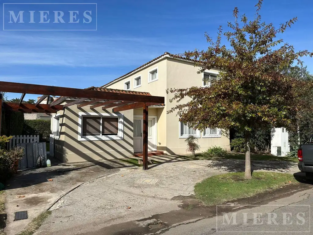 Casa en venta en Jardines de Escobar